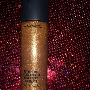 Mac Cosmetics body oil
